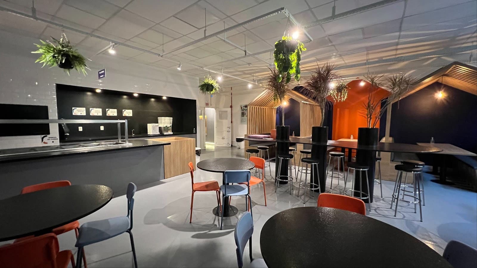 Revolutionizing Telecom Lessons from Gustavo Stocco’s Leadership at Naxi – Insights from Ludio Porto Alegre