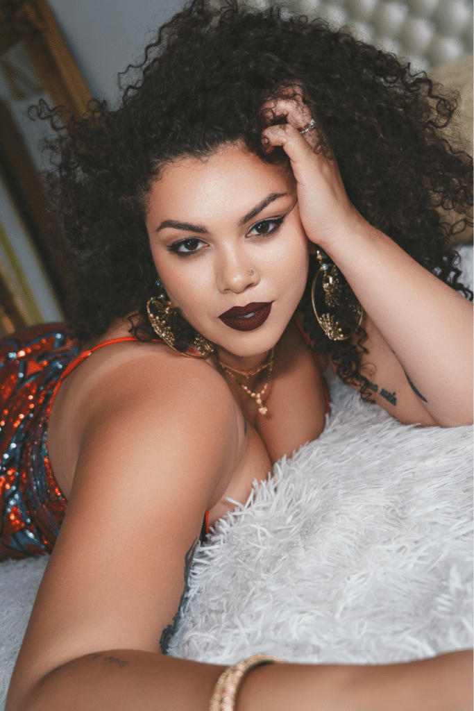 AMORELLE Faith of a Fool, Voice of an Angel, Heart of Gold (2)