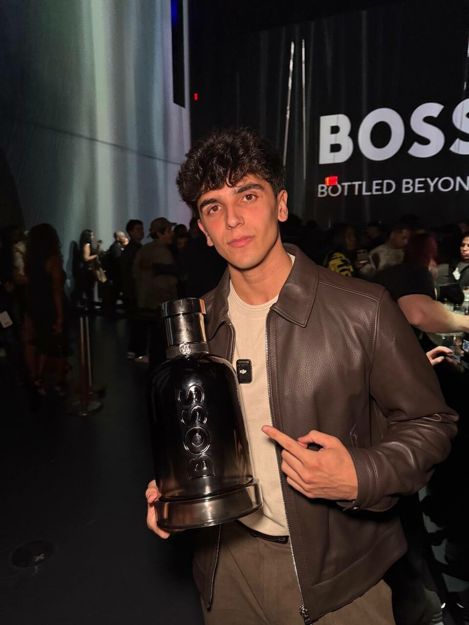 The Fragrance Translator: Why Elijah Yeroushalmi’s Voice Resonates with a New Generation