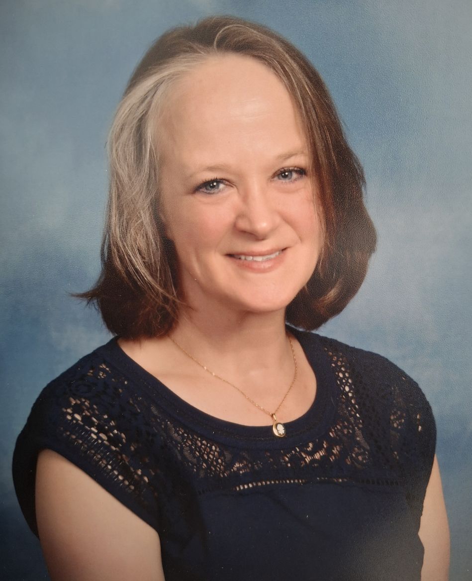 One, Two, Three, What Do I See? A Gentle Invitation to Imagination, Family, and Everyday Wonder