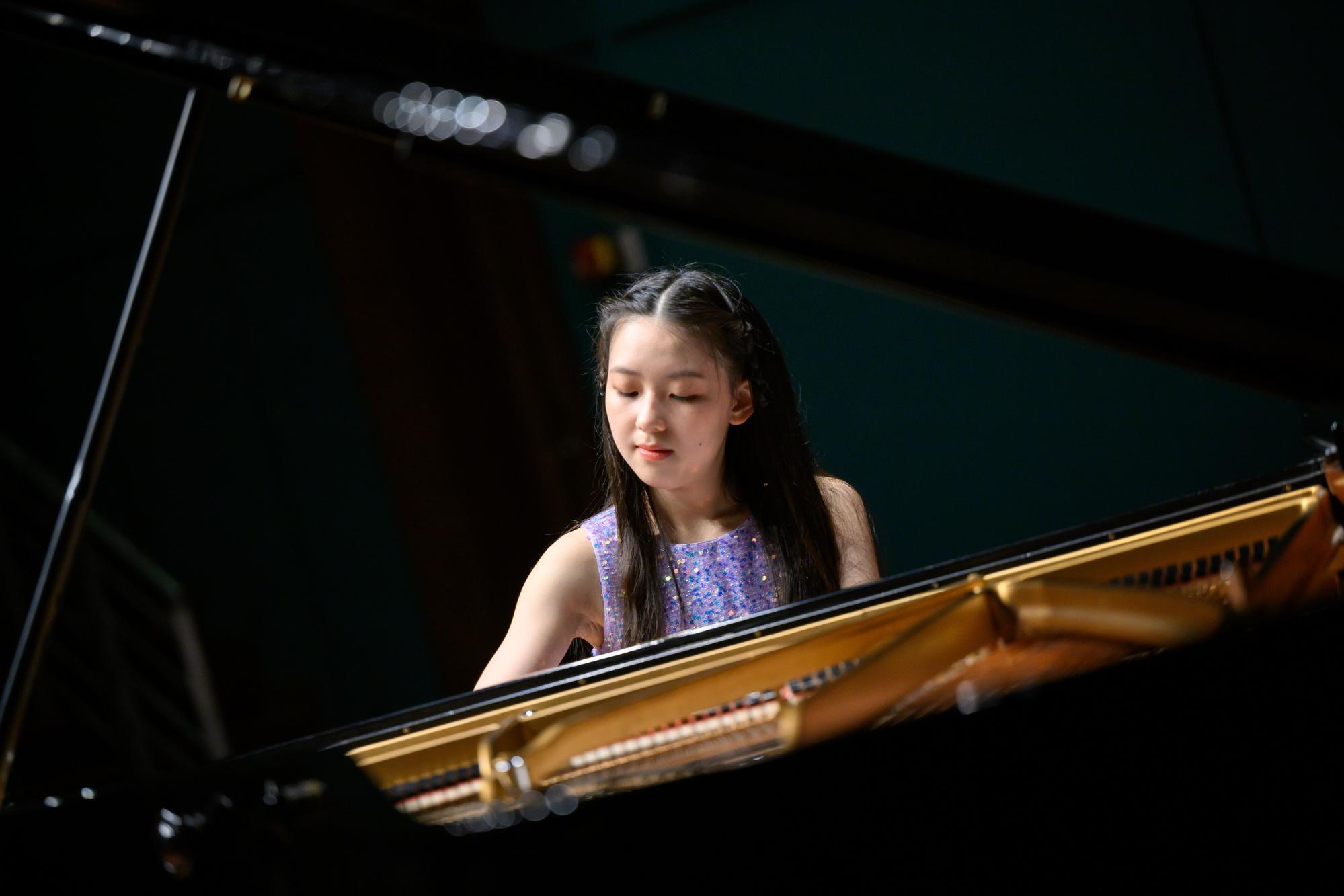 Teen Virtuoso Belle Chi Captivates the International Stage