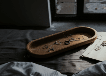 Multidisciplinary Artist Ana Ferrari Draws Inspiration from her ‘Wind’ Sculpture to Create an Exclusive Collection for ANK Jewellery