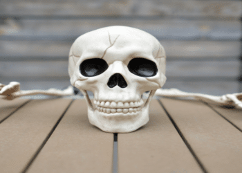 Andy Lazris, MD, Calls Out The Healthcare System In His Podcast