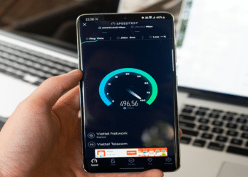 Navigating the 5G Challenge: How Endeavor Simplifies the Transition for Enterprises