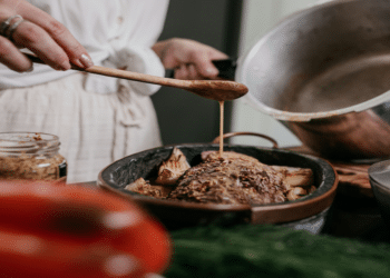 Redefining the Kitchen Experience: How Phenium’s Solution can Alleviate Stress in the Food Service Industry