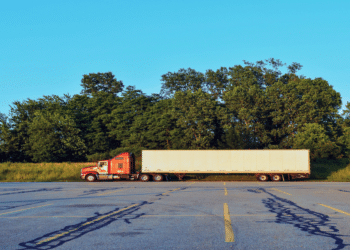 Fuel Savings for Trucking Fleets: Maximizing Efficiency with a Gas Card