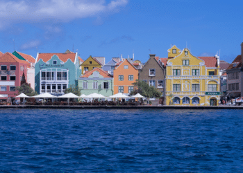 4 Reasons to Invest in International Real Estate