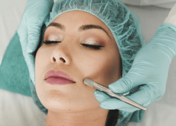 The Non-Invasive Cosmetic Treatments People Are Flocking to Book