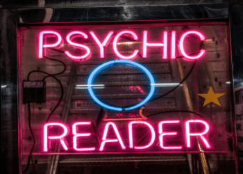The Accuracy And Methods Of Phone Psychics: How Does It Work?