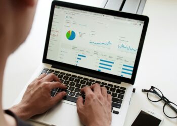 How to Effectively Allocate Resources and Control Scope Creep in Project Budgeting + 11 Practical Tips