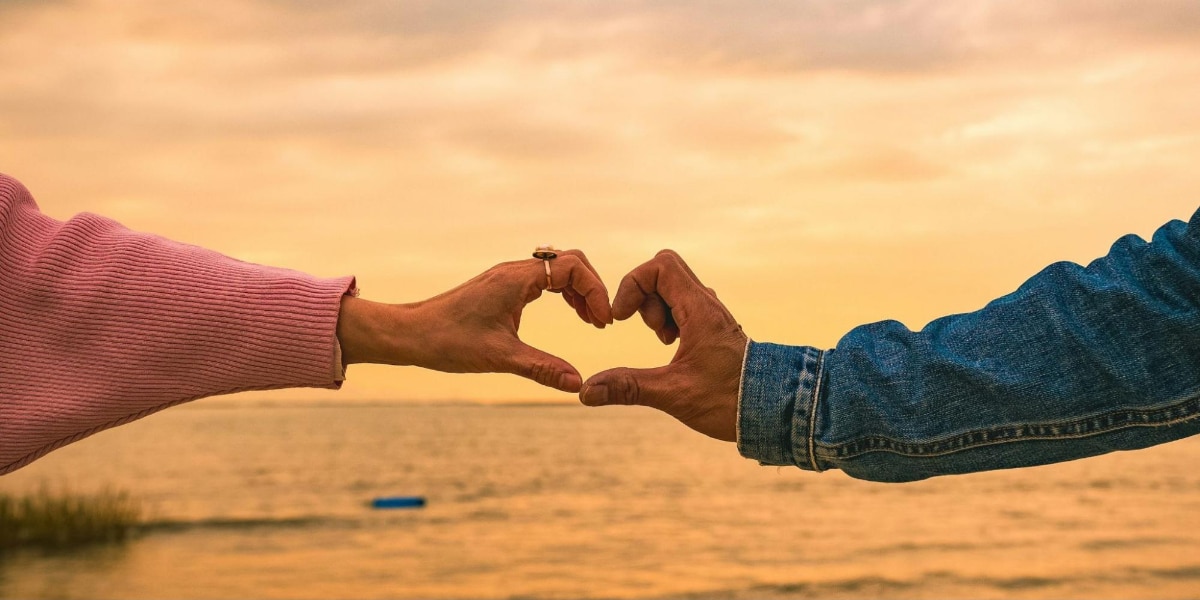 In A Dating State Of Mind? New Yorkers In The Know Are Using WhosHere Plus