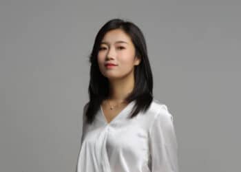 Interview with Li Zhang: The Convergence of Finance and New Energy Sectors