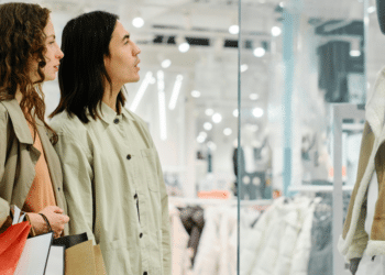 Crucial Reviews: Empowering Consumers with Knowledge and Insight