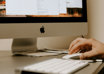 Exploring the Advantages of PCs Over Laptops: Which is Right for You?