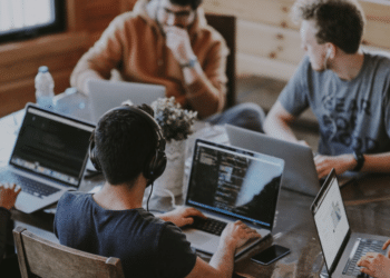 Discover Some of the Keys to Overcoming Workplace Distractions