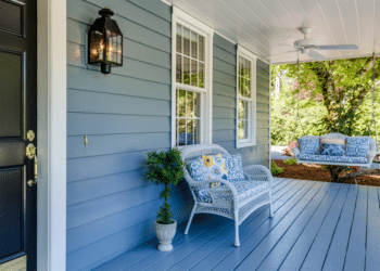 Decking for Every Climate: Choosing Materials and Design Features to Suit Your Environment in Mukilteo