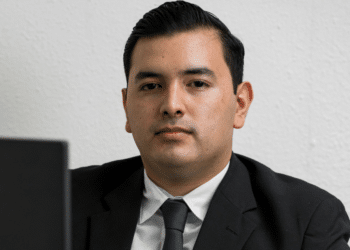 Benefits of Hiring a Truck Accident Lawyer