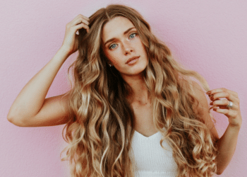 Chic hairstyle trends for spring 2024 (2)