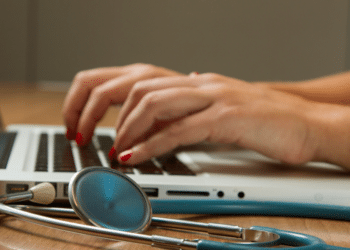 Choosing the Right Workers Comp Doctor For Your Injury