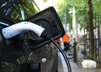 How Electric Vehicles Use Semiconductor Technology