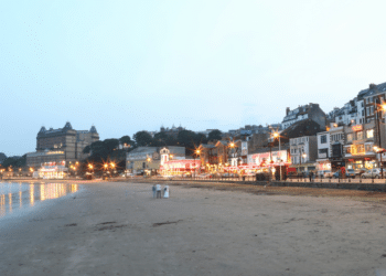 Discover Yorkshire's Seaside Towns- Whitby to Scarborough