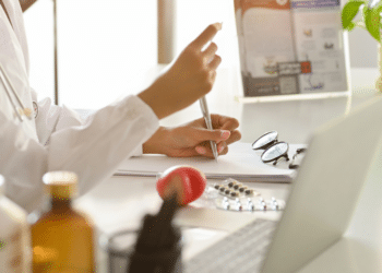 How to Use Smart Technology for Effective Supplement Management