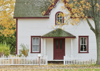 Innovative Ideas for Crawl Space Storage for Seasonal Items