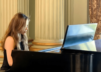 Jingying Li Inspires Joy in Sunrise Senior House