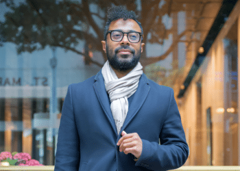 Navigating Evolution of E-Commerce The Seamless Experience