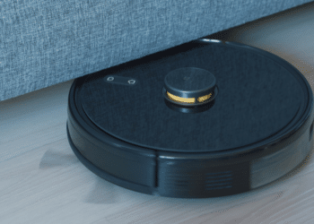 Smart Cleaning- Global Robot Vacuum Market Booms