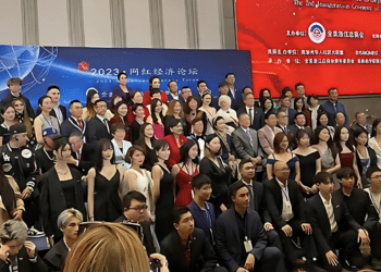 Zilian Li and Rong Huang Lead the Digital Marketing Wave