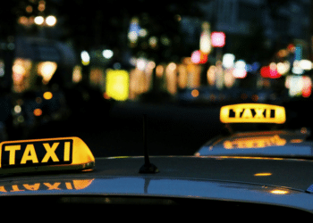 Ease Your UK Airport Travel with TappAXI Services