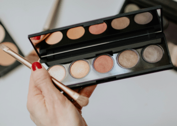 How to Create a Natural Makeup Look