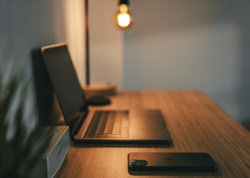 How to Organize Your Office Desk for Maximum Efficiency