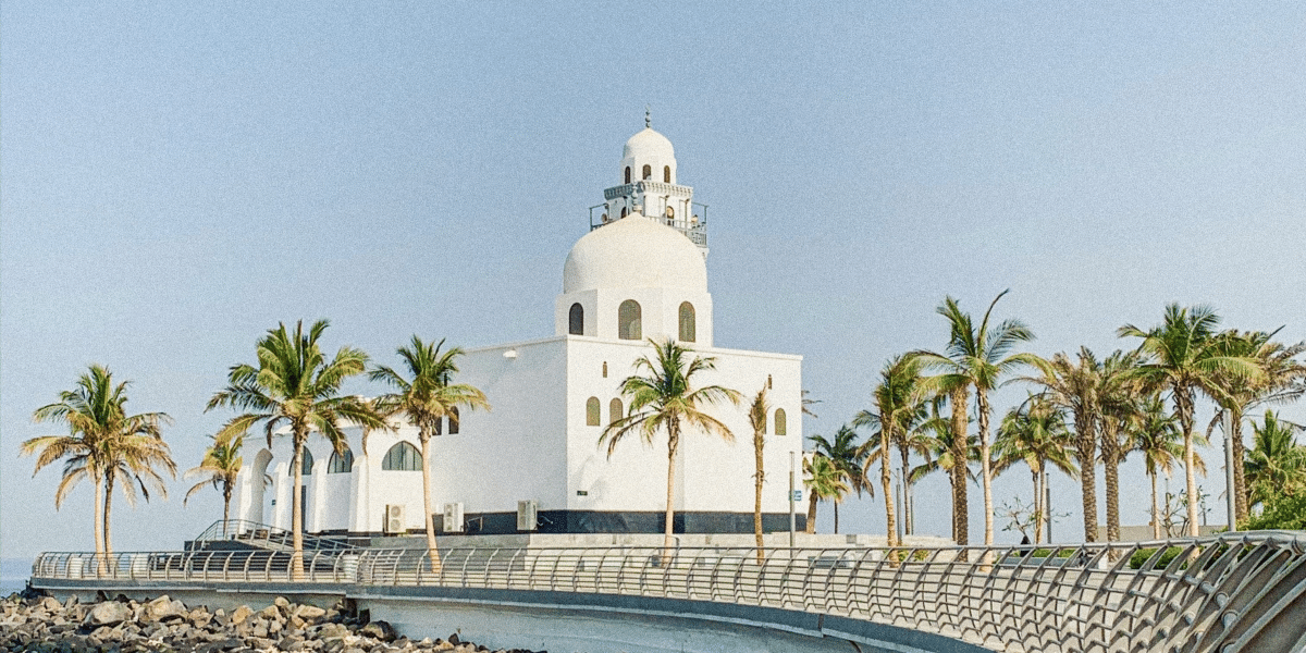 How to Travel to Saudi Arabia on Budget!