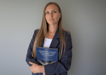 Implementing International Standards in Land Administration