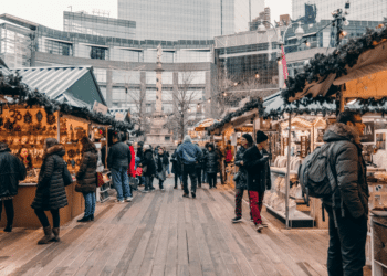 Popup Stands: Portable Powerhouses for Presentations