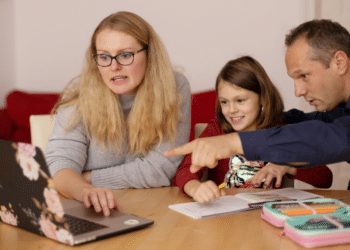 Reasons to Enroll Your Child in Online Tutoring