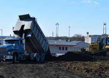 The Rise of the Dump Truck Business- Opportunities and Challenges