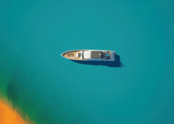 Why Remote Control Motors Improve Your Boating Experience