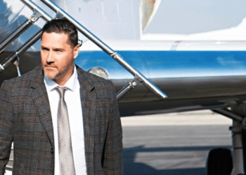 Aron Moldovanyi The Exclusive World of Billionaire Travel