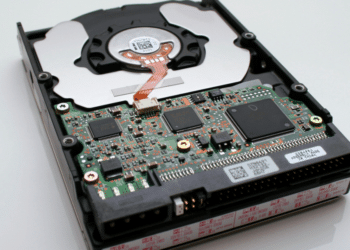 Benefits of Hiring a Data Recovery Service