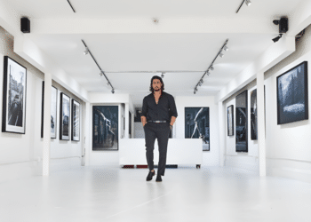 Capturing the World The Artistic Journey of Alé Sosa