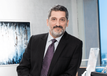 Dr. Arthur Benjamin Leading the Way in Cutting-Edge Eye Care (3)