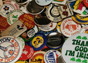 Essentials of Readable Fonts for Custom Pins