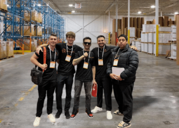 Passive Apex Distribution Is a Reliable Choice for Businesses and Customers