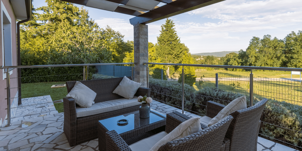 Protect Yourself from the Sun with Stylish Awning Furniture