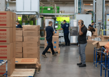 The Impact of Warehouse Management Strategies on E-commerce