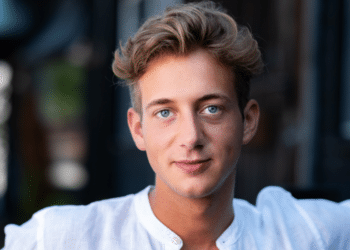 Thomas Shute Launches 'The Inner Guru Guide' A Transformative Journey to Spiritual Awakening and Holistic Well-Being