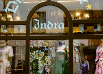 A Step-by-Step Guide to Caring for Your Dirndl Post-Oktoberfest